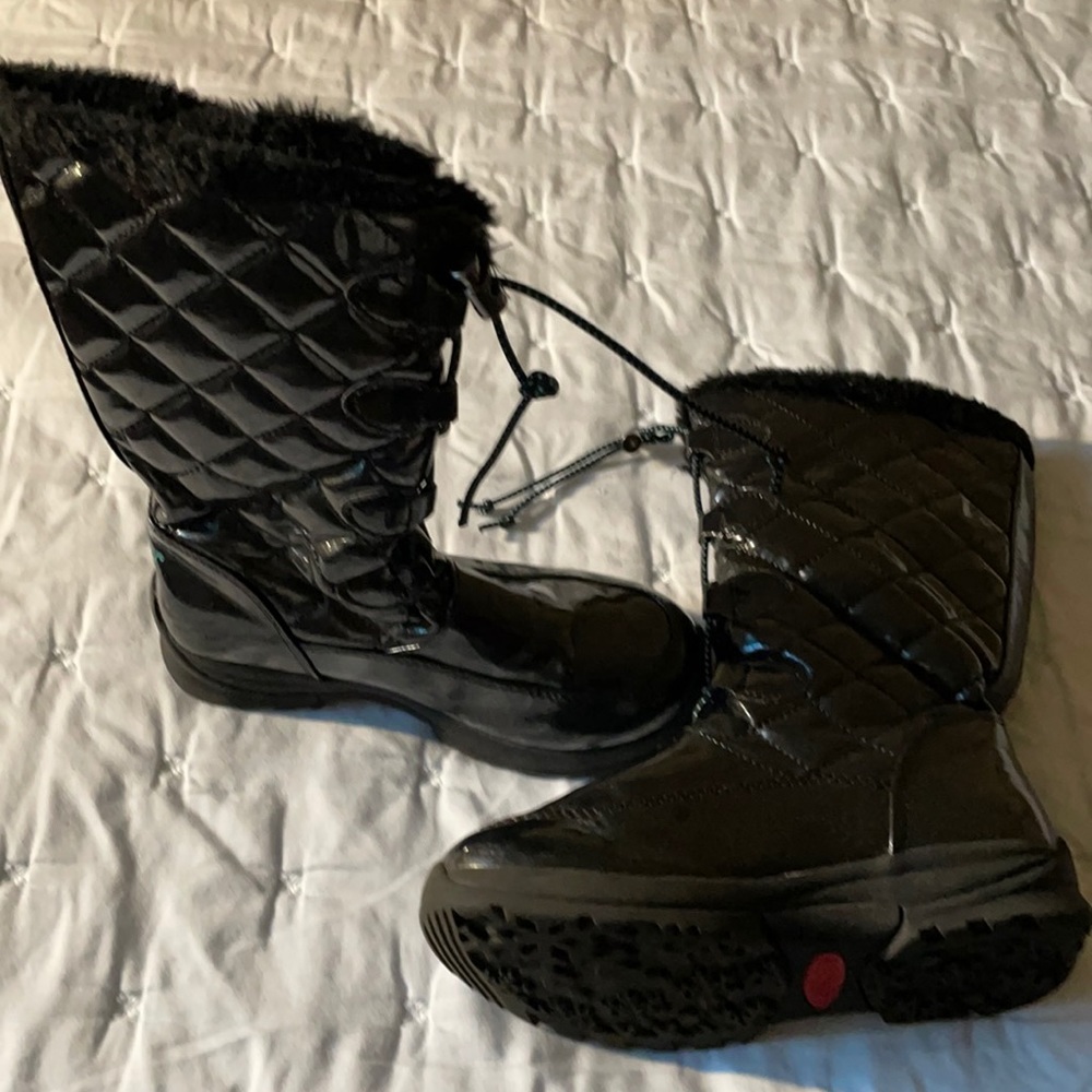 Khombu black boots